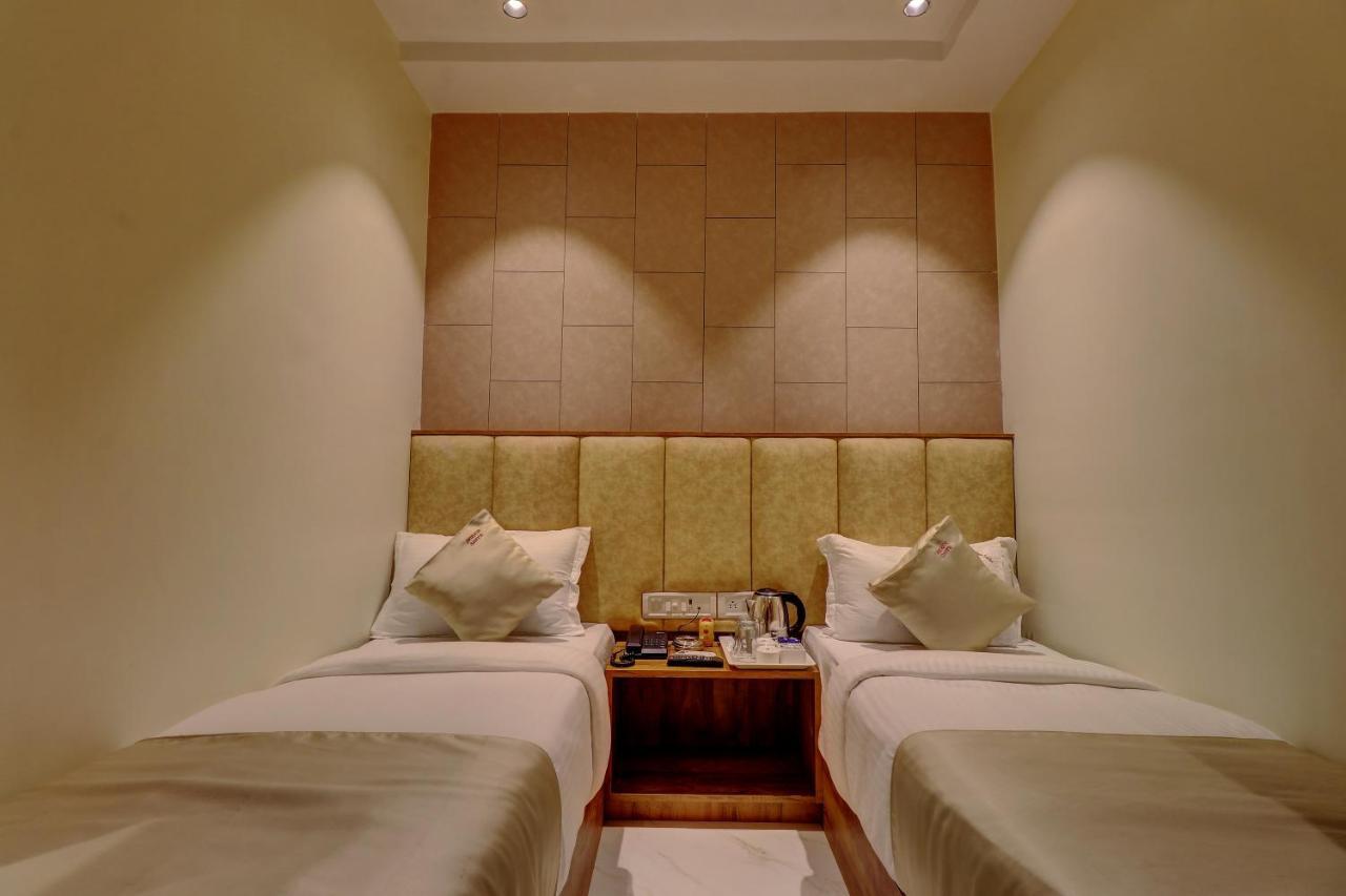 Hotel Amber Suite Near Mumbai Airport Buitenkant foto
